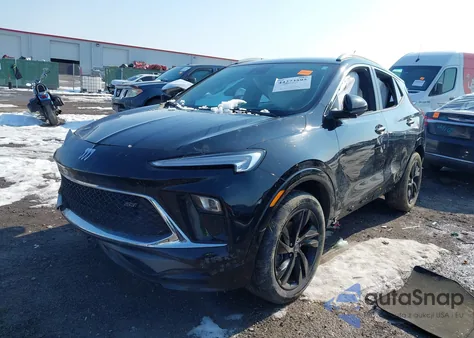 2024 Buick Encore Gx Sport Touring Fwd z USA, uszkodzony, nr VIN KL4AMDSLXRB003796